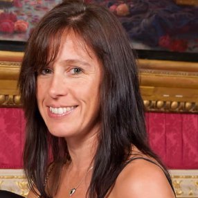 caroline bell